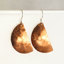 Load image into Gallery viewer, Half Moon Hammered Copper Earrings