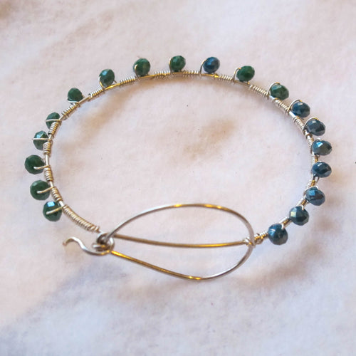 Leaf Bead-Wrapped Wire Bracelet with Faceted Crystal Beads