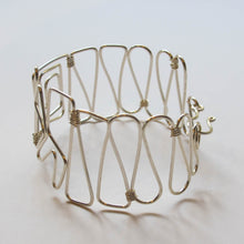 Load image into Gallery viewer, Abstract Wire Bracelet