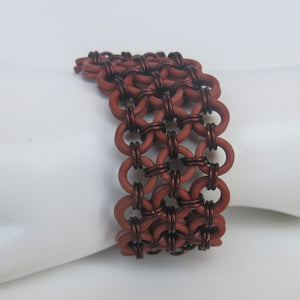 Japanese 8-in-2 Chain Maille Bracelet with copper rings and terracotta rubber O-rings, with toggle clasp