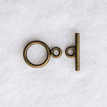 Load image into Gallery viewer, Basic Toggle Clasp, antique brass
