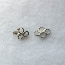 Load image into Gallery viewer, Hook Clasp with Triple Loops, 21mm. long, Silver