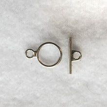 Load image into Gallery viewer, Basic Toggle Clasp, silver
