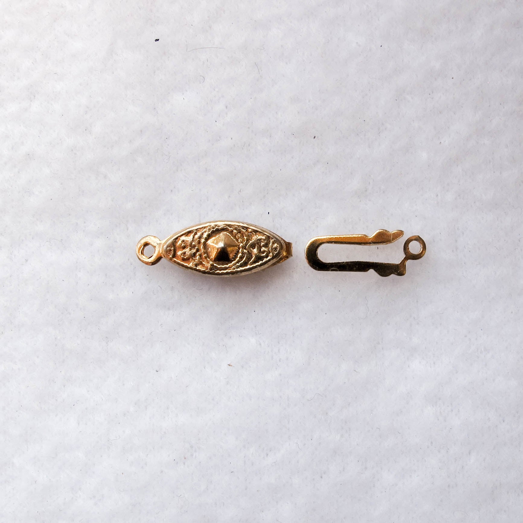 Fish Hook Clasp, 22mm. (click for colors)