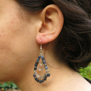 3-Tier Cube Bead Earrings with chain, silver & irridescent black