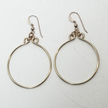 Load image into Gallery viewer, Silver Hand-Shaped Simple Round Hoop Earrings