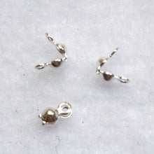 Load image into Gallery viewer, Silver clamshell bead tips with two loops