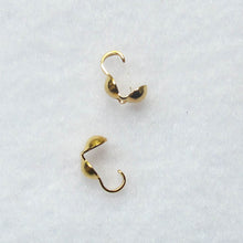 Load image into Gallery viewer, Gold clamshell bead tips with loop
