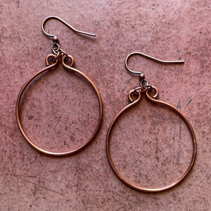Copper Hand-Shaped Simple Round Hoop Earrings