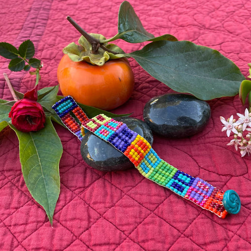 Woven Rectangle Frames Color-Blocked Bracelet with Button Closure