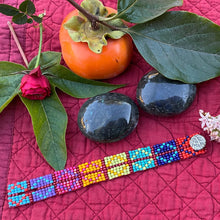 Load image into Gallery viewer, Framed Diamonds Color-Blocked Beaded Bracelet with Button Closure
