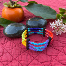 Load image into Gallery viewer, Color-Blocked 3-Strand Stretch Bracelet with Horn Spacers