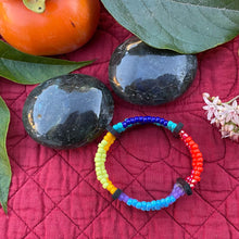 Load image into Gallery viewer, Color-Blocked 3-Strand Stretch Bracelet with Horn Spacers