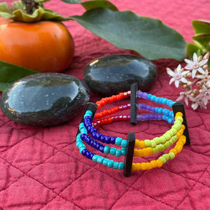 Color-Blocked 3-Strand Stretch Bracelet with Horn Spacers