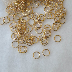 Jump Rings: 4.5mm. outer diameter, 3.2mm. inner diameter, 20-gauge