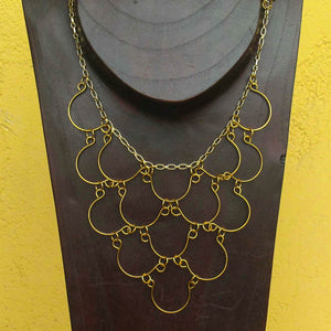 15-Loop Wire Necklace with chain, gold