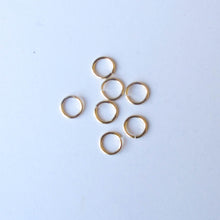 Load image into Gallery viewer, Jump Rings: 4.5mm. outer diameter, 3.2mm. inner diameter, 20-gauge